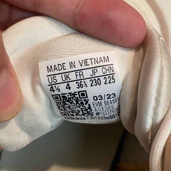 ADIDAS OZELIA Women's Beige Leather Mixed Sneakers Size 4.5 EUC 36.5 EUC - Picture 9 of 14